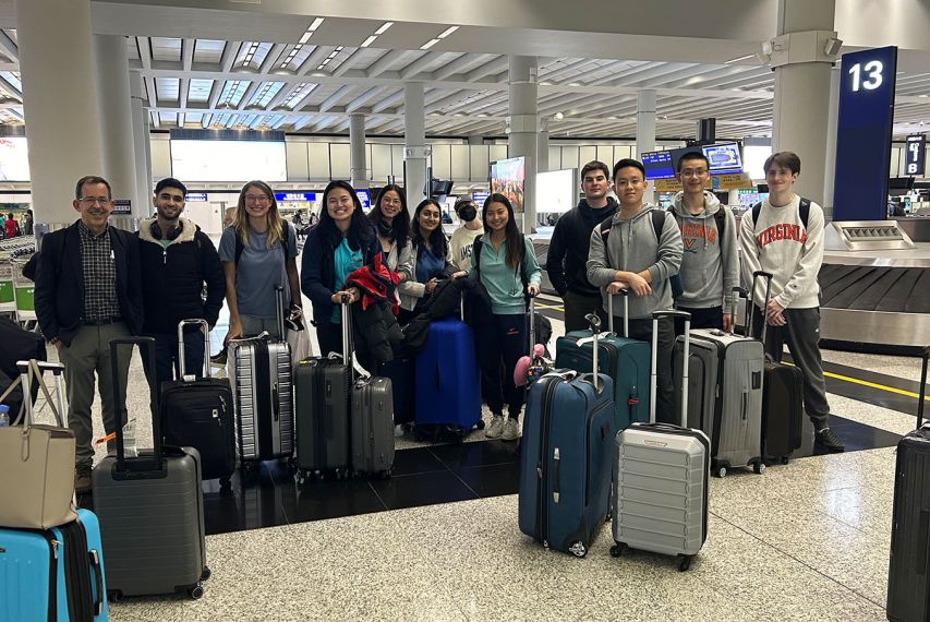 Students arrive in Hong Kong